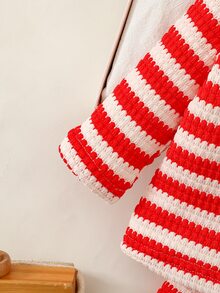 SHEIN Vintaside Kids 2件組女嬰上衣+長褲套裝，可愛甜美紅白熊貼布口袋條紋針織長袖圓領休閒秋季毛衣，時尚休假風 - 紅色 - 查看 4