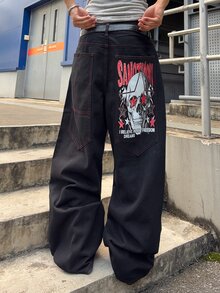 GALLERY FADE 男士哥德風圖案街頭風骷髏印花寬腿鬆垮牛仔褲，復古深黑紅配色寬鬆丹寧長褲，適合萬聖節、電音派對、演唱會、秋季穿搭 - 黑色 - 查看 7
