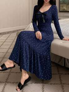 DAZY Vacation Style Ditsy Floral Spaghetti Strap Long Nightgown For Women - Blue - View 5