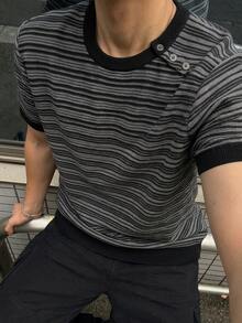 DAZY 男士短袖條紋圓領鈕扣不對稱門襟針織上衣 - 黑色 - 查看 6