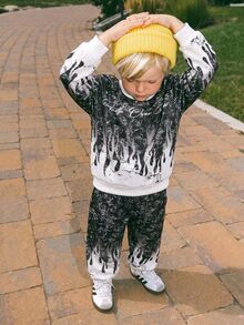 Young Boys Loose Sports Casual Comfortable Long Sleeve Sweatshirt & Pants 2 Pieces Set, Suitable For Autumn/Winter, Classic Handsome Cool Black & White Rose Pattern Print, Handsome Gothic Text Pattern Print, Classic Gradient Flame Pattern Print, Y2K - Multicolor - View 6