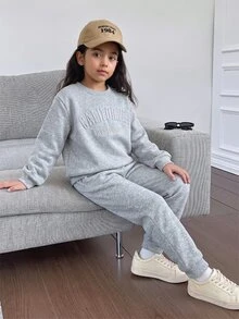 SHEIN Tween Girls 2pcs California Letter Graphic Sweatshirt And Joggers Set Casual Sporty Preppy Loungewear Fall Sweatsuit Outfit - Grey - View 10
