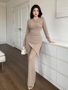 Feyla New Design Hollow Neckline Asymmetrical Hem Split Thick Fleece Knit Base Layer Set - Khaki - View 4