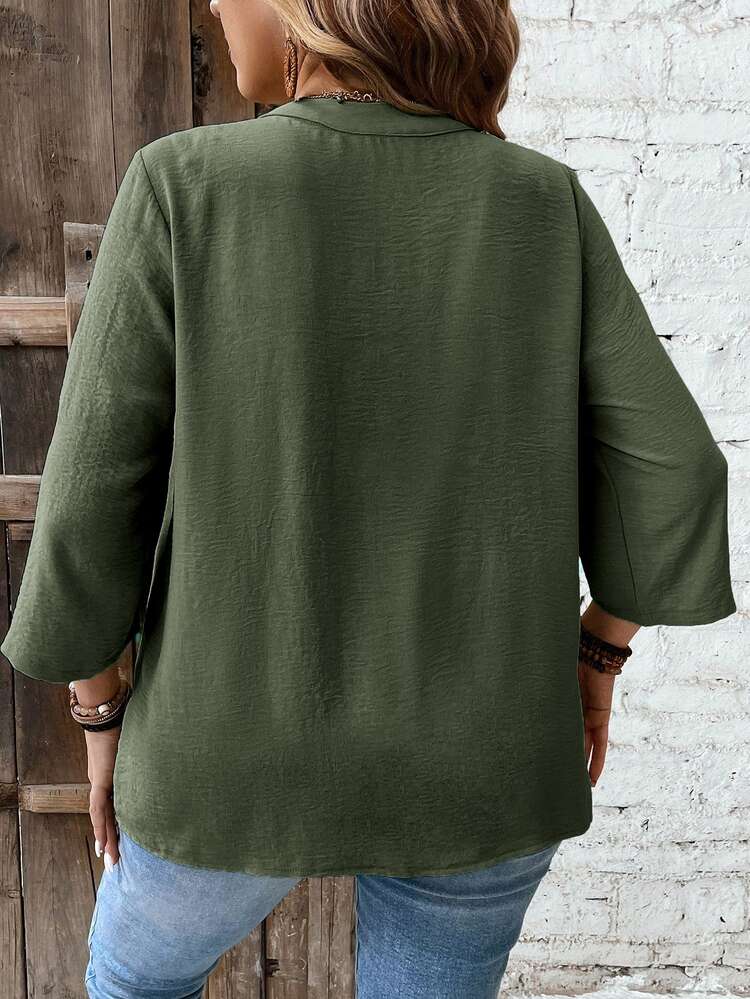 Weeklong Plus Size Army Green V-Neck Split Chest Patchwork Water-Soluble Lace Cuff Snap Design 3/4 Sleeve V-Neck Open Front Contrast Button Casual Outdoor Vacation Versatile Commute Shirt - Army Green - View 2