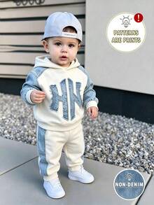 SHEIN 2pcs Baby Boys Casual Printed Letter Pattern Fleece Hooded Long Sleeve Sweatshirt And Matching Fleece Sweatpants Set, Suitable For Autumn/Winter - Multicolor - View 1