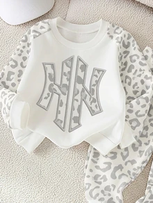SHEIN 2pcs Baby Boys Casual 3D Letter Print Crew Neck Fleece Sweatshirt And Matching Fleece Sweatpants Set, Suitable For Autumn/Winter - Multicolor - View 4