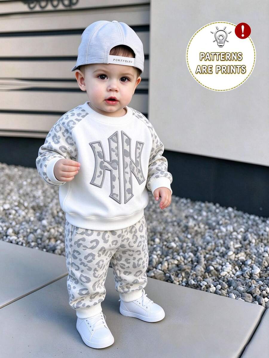 SHEIN 2pcs Baby Boys Casual 3D Letter Print Crew Neck Fleece Sweatshirt And Matching Fleece Sweatpants Set, Suitable For Autumn/Winter - Multicolor - View 1