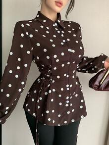 Modelyn Blus Wanita Motif Polka Lengan Panjang Kancing Tunggal dengan Tali Serut di Pinggang, Pakaian Musim Gugur Modis untuk Wanita, Desain Kasual Serbaguna untuk Aktivitas Sehari-hari - Coklat - View 1