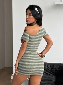 Coolane 女款多季節街頭時尚 Y2K 風格極簡基礎休閒彈性不對稱領口短袖迷你洋裝 - 彩色 - 查看 5