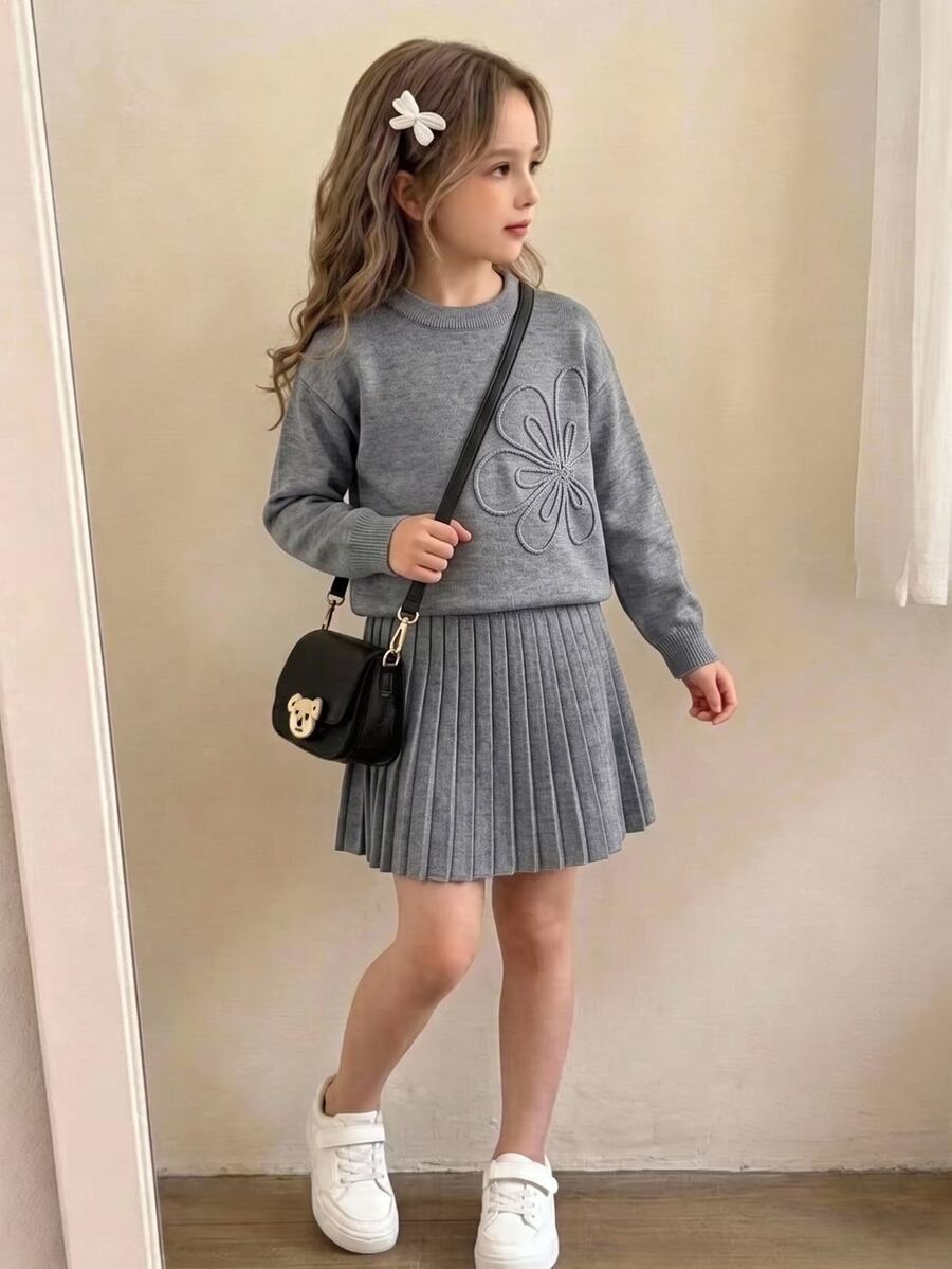 SHEIN 4-7歲女童白色3D手工刺繡大花圓領針織毛衣百褶裙2件套，柔軟嬰兒公主風幼兒秋季套裝