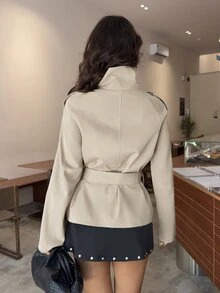 Aloruh 卡其色收腰短款女款風衣，適合秋冬穿搭 - 卡其色 - 查看 9