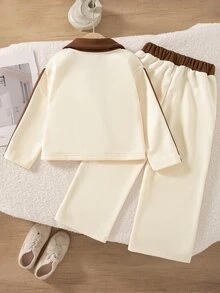 SHEIN Genkimix Kids 2件組女童幼兒套裝，復古休閒風字母刺繡工藝，對比色翻領半拉鍊長袖上衣，側條紋設計搭配 - 杏色 - 查看 2