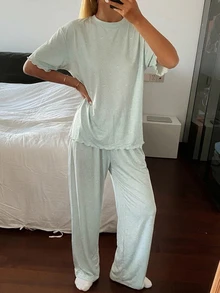 DAZY 2件組甜美碎花寬鬆短袖T恤與寬鬆直筒長款睡褲套裝，女款夏季居家睡衣套裝 - 綠色 - 查看 5