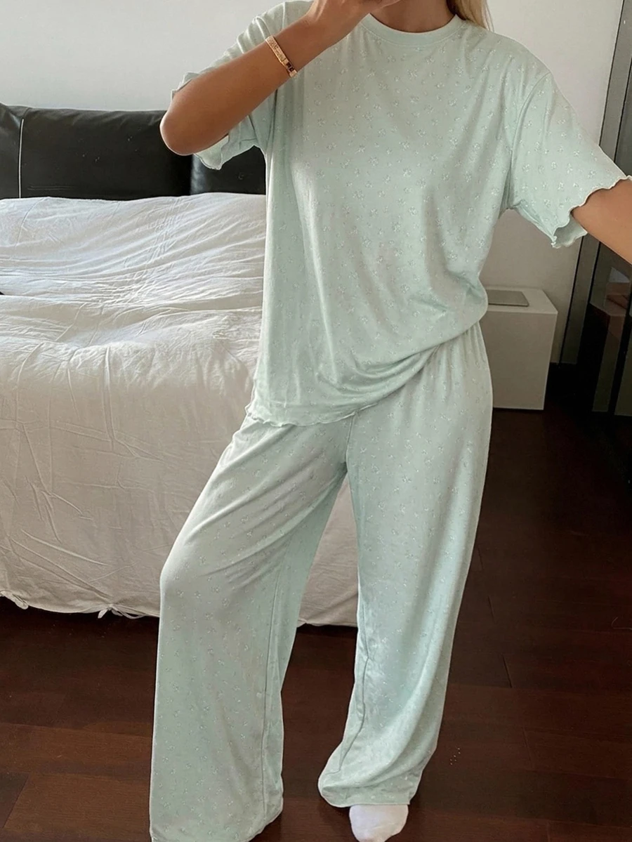 DAZY 2件組甜美碎花寬鬆短袖T恤與寬鬆直筒長款睡褲套裝,女款夏季居家睡衣套裝 - 綠色 - 查看 1