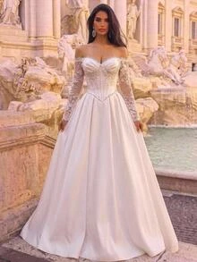 Glamrae Elegant Luxury Embroidered Faux Pearl Decorated Off-Shoulder Dress For Ball, Wedding - White - View 4