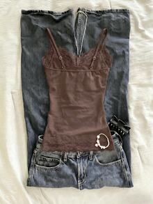 IslaSuriya Women's Lace Patchwork Fitted Camisole - Coffee Brown - View 2