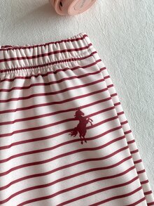 SHEIN Playful Pals 2件組幼女運動衫長褲套裝 學院風酒紅粉色條紋馬匹圖案 長袖半拉鍊領 厚款 校園秋冬度假舒適慢跑運動風 - 彩色 - 查看 7