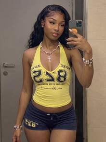 Fiercella Fiercella 女士两件套：黄色背心上衣，蓝色短裤。HypeZone-D 性感吊带背心，短裤正面饰有英文字母印花，修身剪裁，适合运动、休闲、度假、娱乐等场合。 - 黃色 - 查看 3