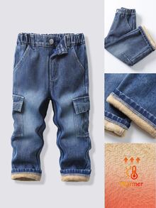 SHEIN Genkimix Kids 男童直筒牛仔褲，水洗深藍色，舒適直筒版型，兩側附貨物口袋，秋冬保暖內裡，彈性腰帶舒適穿著，可搭配運動衫或毛衣，適合休閒街頭風、日常通勤、戶外散步 - 深色水洗藍 - 查看 3