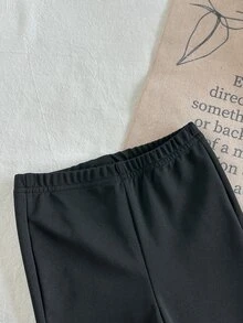 SHEIN Playful Pals 2件組幼女上衣喇叭褲套裝，可愛甜美棕黑花卉印花，荷葉邊長袖小高領，休閒款，適合生日、秋季、假日，舒適羅紋面料 - 棕色 - 查看 8