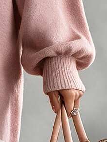 Omancia Gaun Sweater Wanita dengan Desain Lengan Lentera dan Bahu Asimetris yang Elegan - MultiWarna - View 5