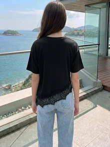 SHEIN Sparklyn 青少年女孩休閒純色蕾絲拼接短袖T恤，夏季，穿搭，舒適，日常，極簡，度假 - 黑色 - 查看 2