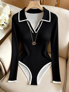 SHEIN 女款拼色 Polo 領羅紋針織連身衣，修身顯瘦長袖緊身內搭，法式黑白飾邊翻領針織連身衣，高彈腰塑形內著，米色拼色邊 V 領 Polo 針織連身衣，直條紋修身 - 彩色 - 查看 3