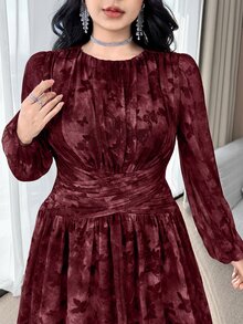 Feyla Plus Size Elegant Celestial Butterfly Print Waist Cinched Long Dress Autumn Wedding Dinner Party Formal Dark Purple - Multicolor - View 5
