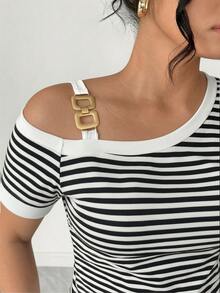 Elenzga Plus Size Elegant Casual Asymmetric Color Block Metal Buckle Cold Shoulder Top - Black and White - View 4