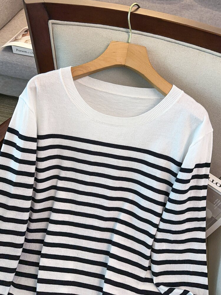 Linhara CURVE Plus Size Casual Colorblock Striped Crew Neck Side Opening Button Long Sleeve Pullover Sweater Winter - Black and White - View 5