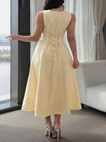 Feyla Plus Size Elegant Beaded & Embroidered Sleeveless Dress For Summer - Pale Yellow - View 3