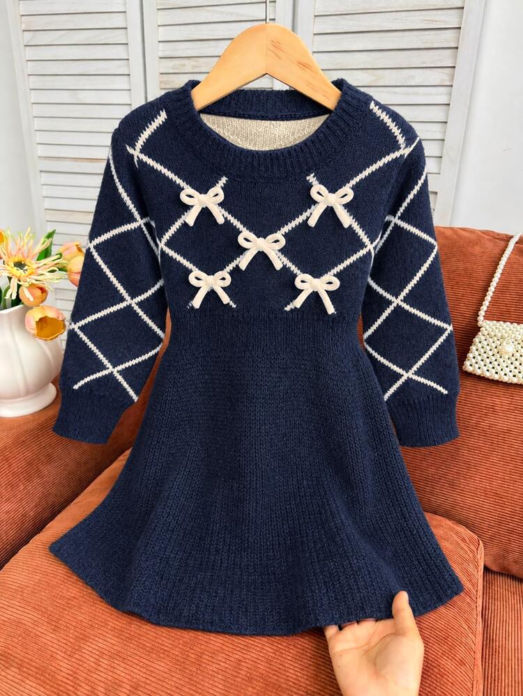 SHEIN 1pc Girls Sweater Dress, Simple Versatile Round Neck Colorblock Diamond Grid Texture, Waist-Cinching A-Line Pleated Skirt Hem, 3D Bow Decor, Cute Sweet Style, Regular Thickness, Neat Hemline, Fitted Cuffs, Soft Skin-Friendly, Pullover Design, Easy To Wear, Suitable For Daily Wear, Outings, School, Travel, Etc., Autumn/Winter - Navy Blue - View 5