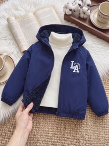 SHEIN Playful Pals 男童一件式加厚抓絨內裡海軍藍字母印花時尚街頭復古休閒極簡連帽長袖拉鍊夾克，適合4-7歲男孩冬季日常穿著，適用運動、外出及開學季等多種場合 - 藏蓝色 - 查看 5