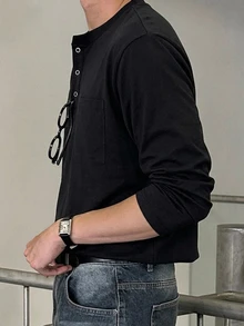 DAZY 春秋款黑色圓領半鈕扣貼袋設計男士T恤 - 黑色 - 查看 6