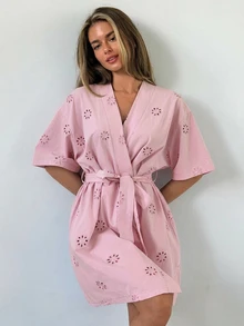 Livesso Summer Vacation Hollow Embroidery Floral Pattern Loose Fit Women's Nightgown - Pink - View 7