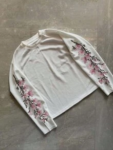 INAWLY Autumn Fresh Casual White Floral Print Raglan Long Sleeve T-Shirt, Round Neck Cropped Loose Fit Base Layer Top, Versatile For Daily Commute And Travel, Skin-Friendly Comfortable Fabric - White - View 3