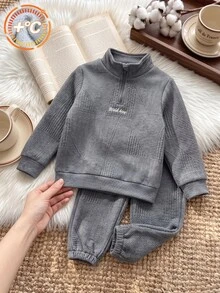 SHEIN 男童白色長袖立領套裝，抓絨內裡，紋理針織，觸感柔軟，時尚休閒，適合學校、生日、外出、運動，秋季穿著 - 深灰色 - 查看 4