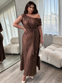 Elenzga Women's Plus Size Elegant Vintage Brown Asymmetrical Shoulder Ruched Long Dress With Cinched Waist And Slit For Date And Party - Brown - View 4