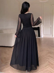Modelyn 黑色方領繩飾刺繡花卉網紗上衣與大裙擺套裝，婚禮晚宴正式穿著，黑白配色，秋季優雅端莊 - 黑色 - 查看 2