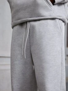 Mainfolk Herrset med enfärgad hoodie och mjukisbyxor - Ljusgrå - Visa 10