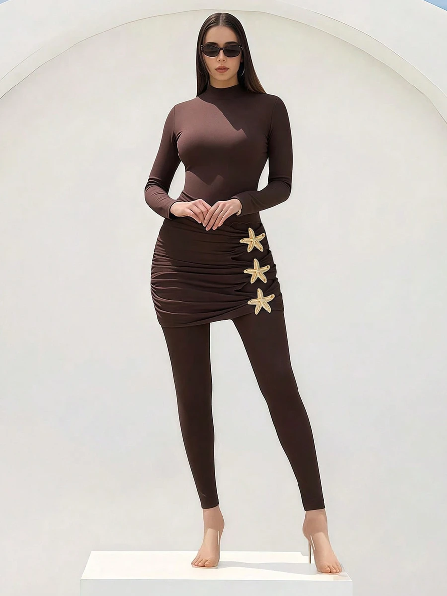 SHEIN Swim 女士優雅保守泳裝套裝，棕色圓領拉鍊上衣，百褶貼身設計，星星下擺細節，純色短褲，適合夏季海灘度假