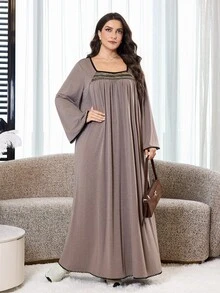 Al Najma Plus Size Women's Lace Patchwork Cuff Arabian Dress - Grey - View 4