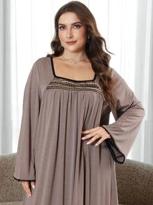 Al Najma Plus Size Women's Lace Patchwork Cuff Arabian Dress - Grey - View 1