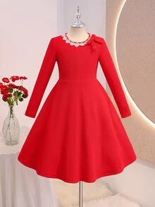 SHEIN Autumn/Winter Girls' Black And White Colorblock Slim Fit Dress With Bow Accessory, Elegant Style - Red - View 2