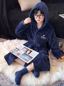 SHEIN Little Byeori 兒童青少年男孩休閒秋冬款毛絨字母圖案藍色連帽家居服睡袍睡衣，柔軟親膚法蘭絨 - 寶藍色 - 查看 5