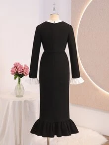 SHEIN 少女黑色修身簡約優雅時尚半高領連肩長袖修身長洋裝，純色毛絨羅紋面料基本款，魚尾裙擺，秋冬時尚內搭洋裝，法式優雅甜美可愛，適合度假、畢業典禮、開學季、婚禮季、派對及各種正式場合、聖誕節 - 黑色 - 查看 3