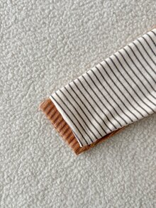SHEIN 4件組女嬰卡其色+杏色羅紋毛絨針織軟布長袖圓領荷葉邊上衣與長褲休閒時尚保暖韓風套裝，適合秋冬日常穿著與多種場合百搭造型 - 彩色 - 查看 13