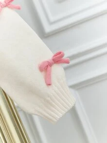 SHEIN 女童白色時尚休閒可愛舒適柔軟極簡百搭優雅 3D蝴蝶結長袖短版針織開襟毛衣，適合居家穿著、日常外出、上學、玩耍、戶外穿著、派對，秋冬款 - 白色 - 查看 8