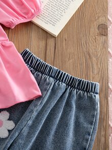 SHEIN Genkimix Kids 女童 2 件套休閒可愛黃色與白色格紋襯衫 T 恤，寬鬆版型，搭配復古中藍色牛仔水洗原邊錐形牛仔褲，飾有 3D 黃色花朵，柔軟舒適面料，街頭時尚百搭套裝 - 粉色 - 查看 8
