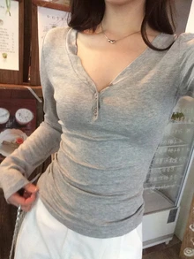 DAZY Women's V-Neck Long Sleeve Solid Color Korean Style T-Shirt Fall - Grey - View 7